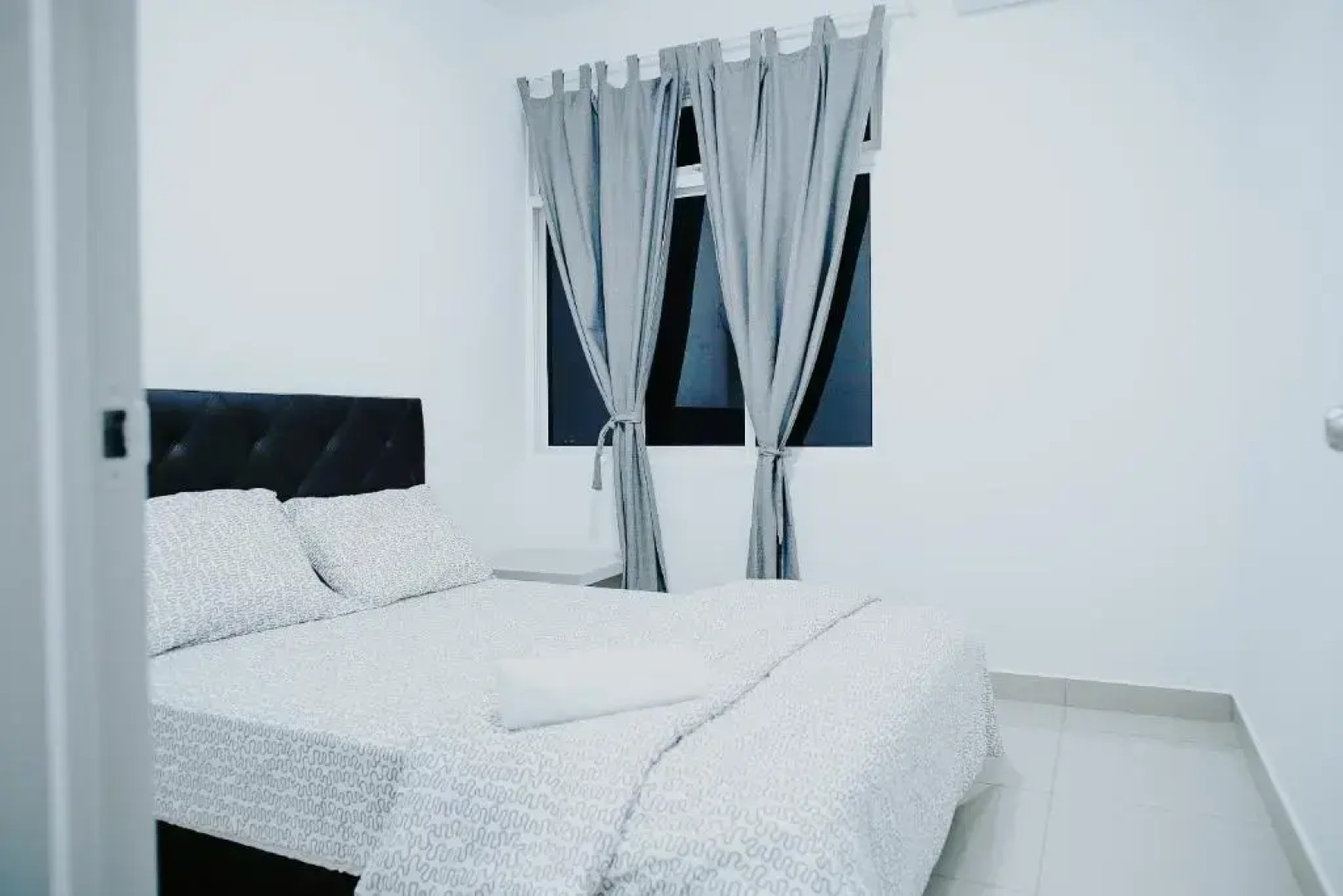 SINGGAH Putrajaya - 3BR with Pool and KL View, Fully AC, HS WIFI