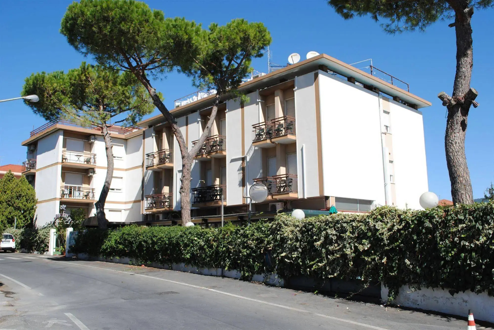 Astra Hotel
