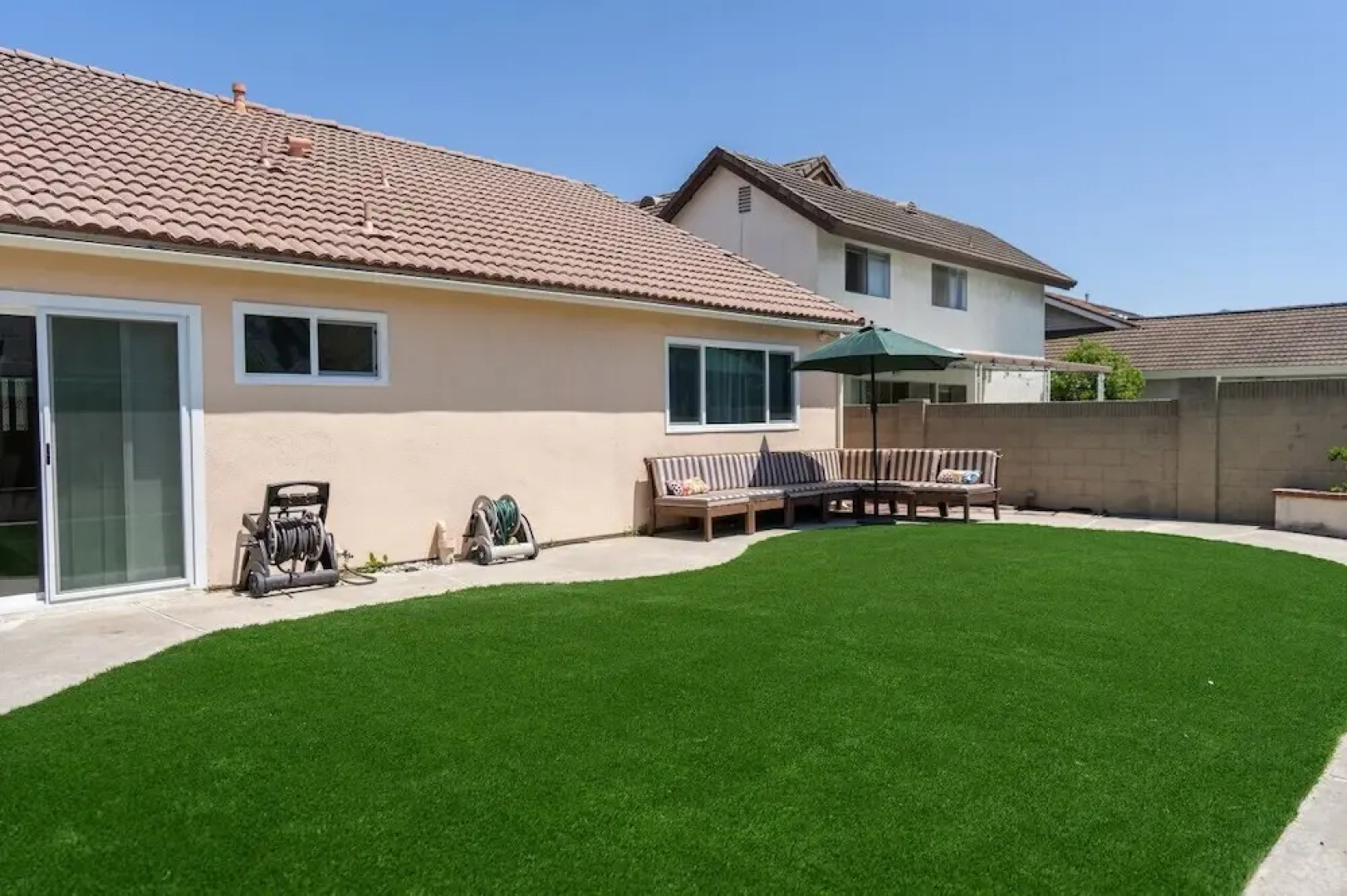 Spacious 4-bedroom Home With Large Yard AND Garage Near Knott S Berry Farm p67