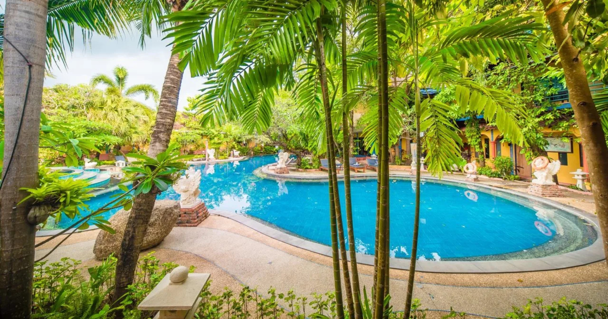 Aochalong Villa Resort & Spa