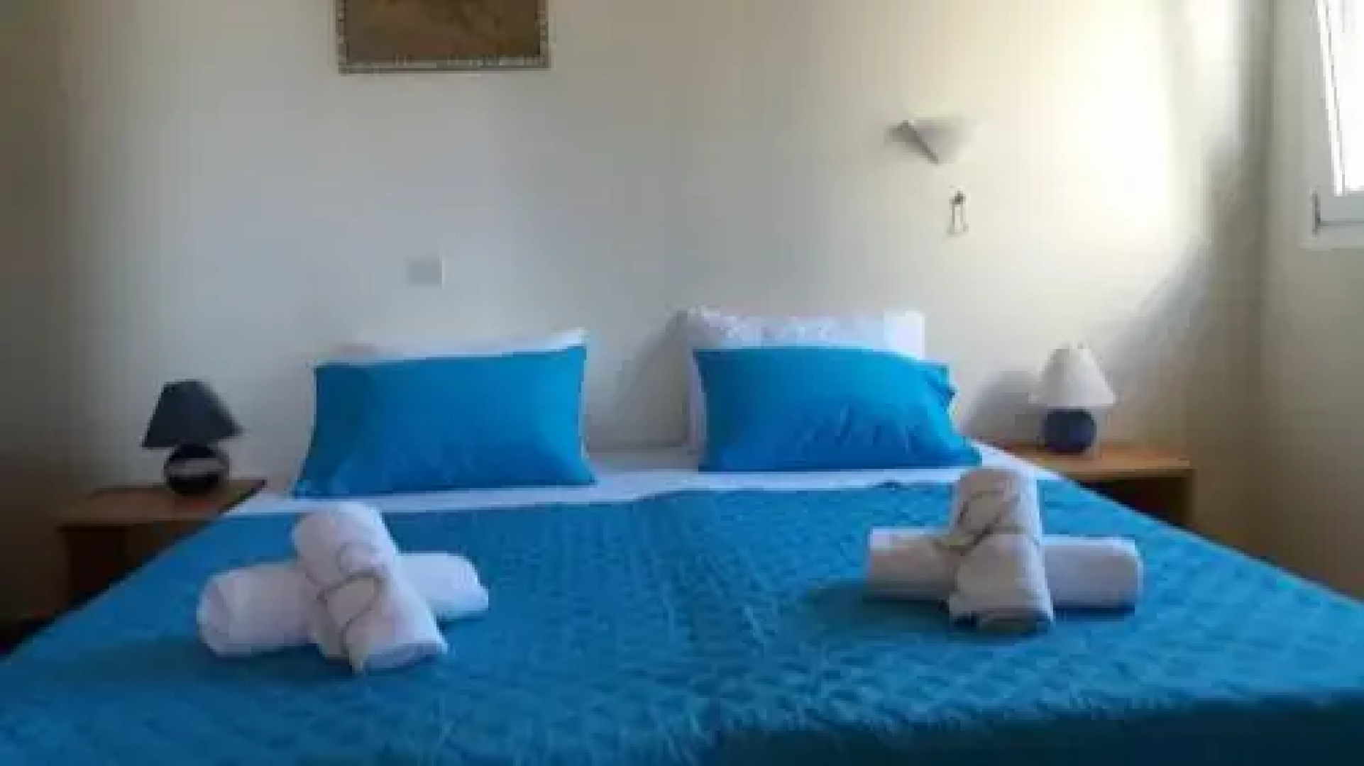 Elia Houses