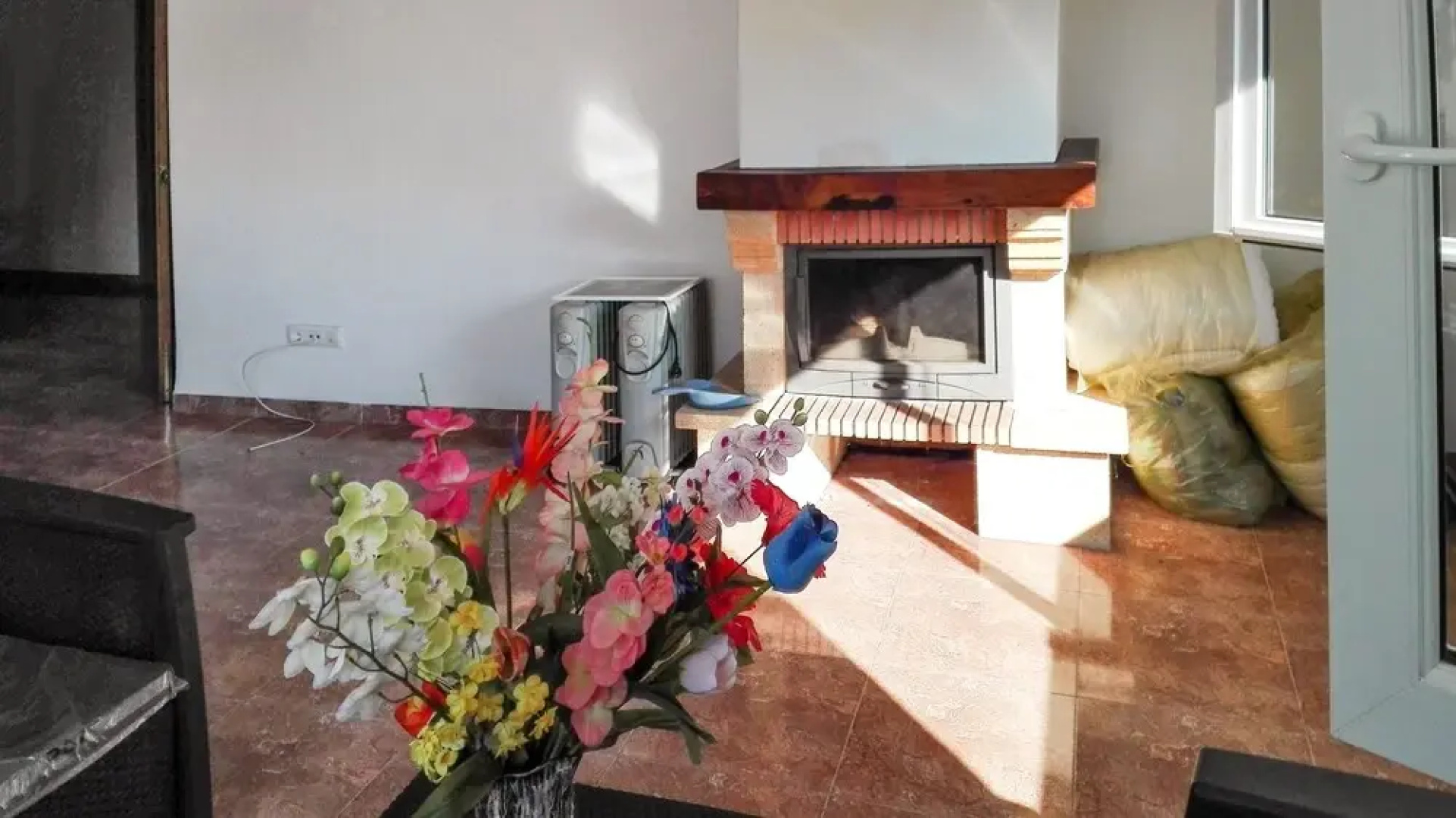 House With 3 Bedrooms in La Pobla Tornesa, With Wonderful Mountain View and Enclosed Garden - 20 km From the Beach