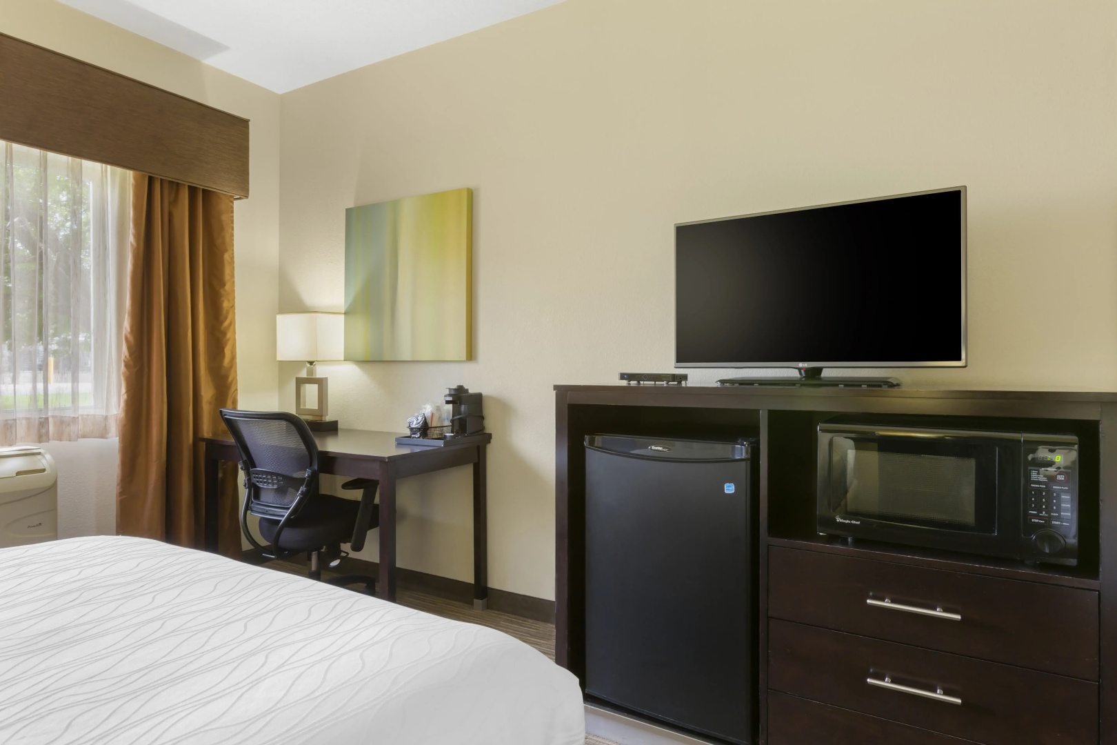 Best Western Plus The Four Corners Inn
