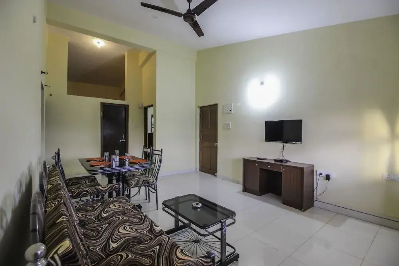 OYO 10917 Home Breezy 2BHK Near Calangute