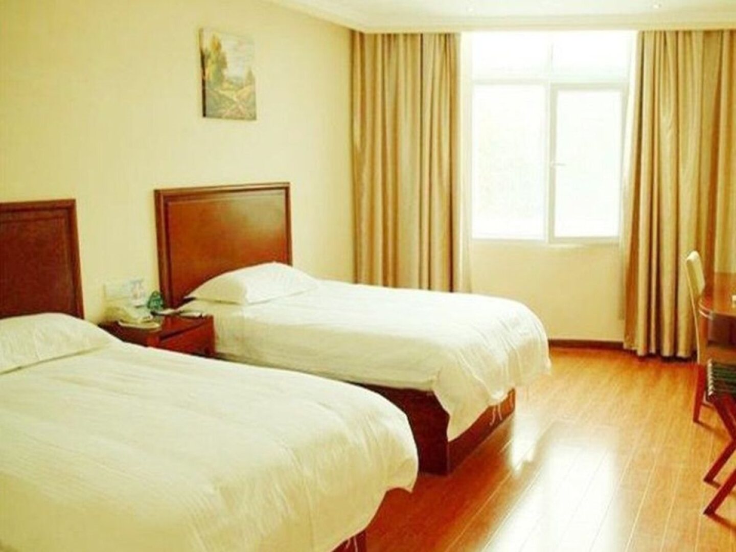 GreenTree Inn Shandong Weihai Rushan Century Avenue Express Hotel