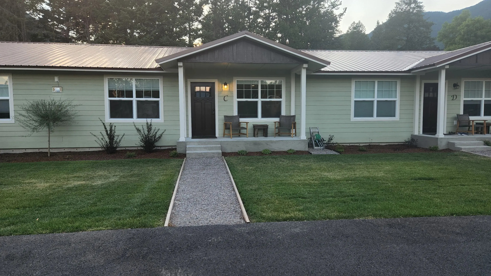 Beargrass Lodging and RV Resort