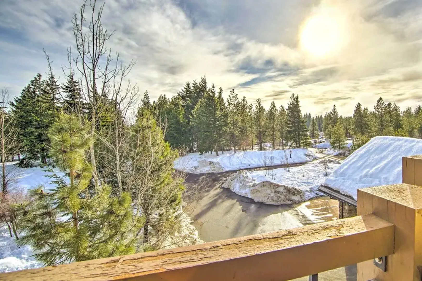 Stunning Cle Elum Studio With Juliet Balcony!