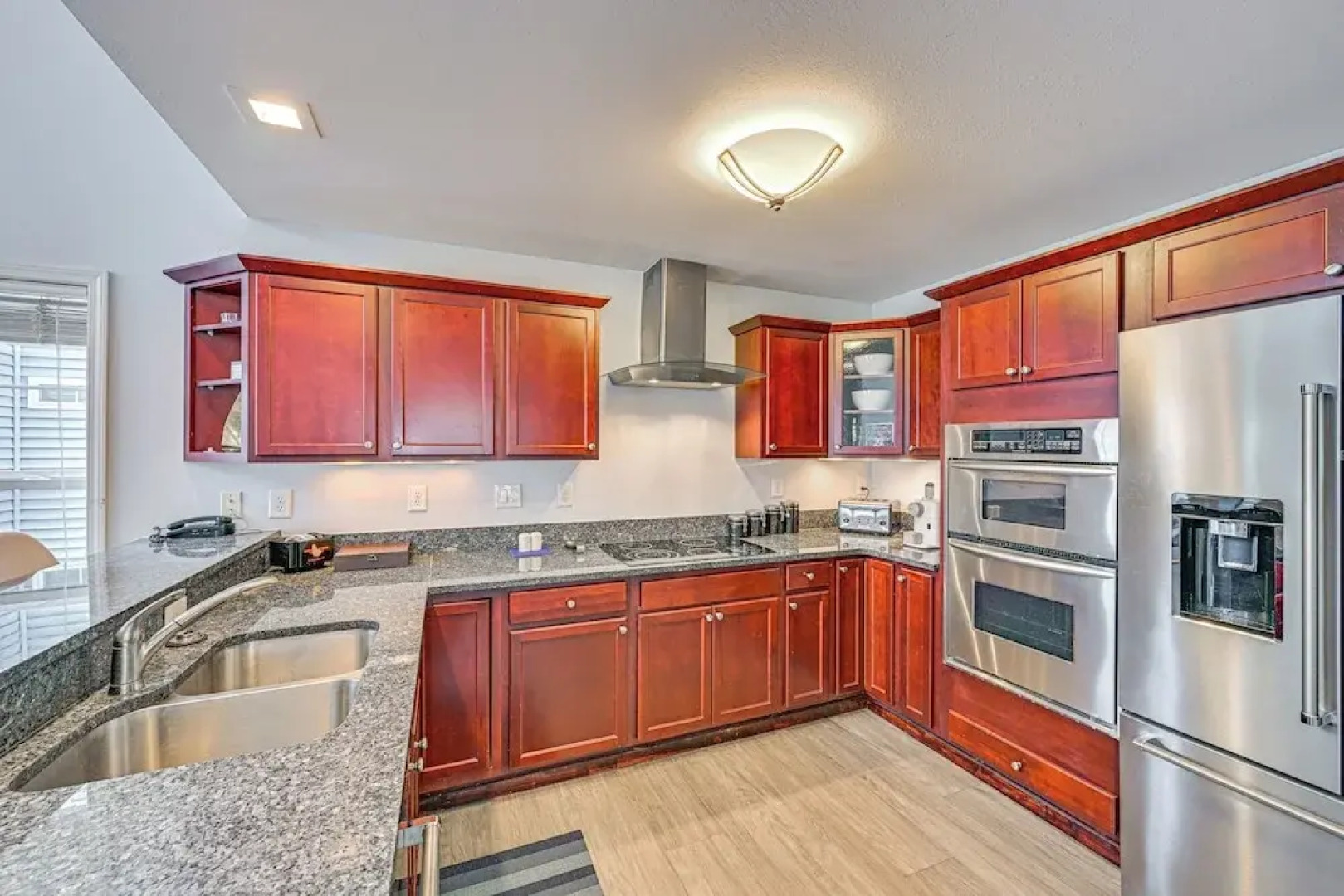 St Joseph River, Lake Michigan Access: Luxury Home