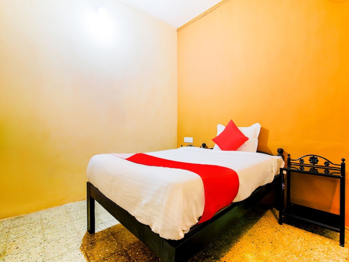 OYO 7686 Rose Garden Standard Rooms