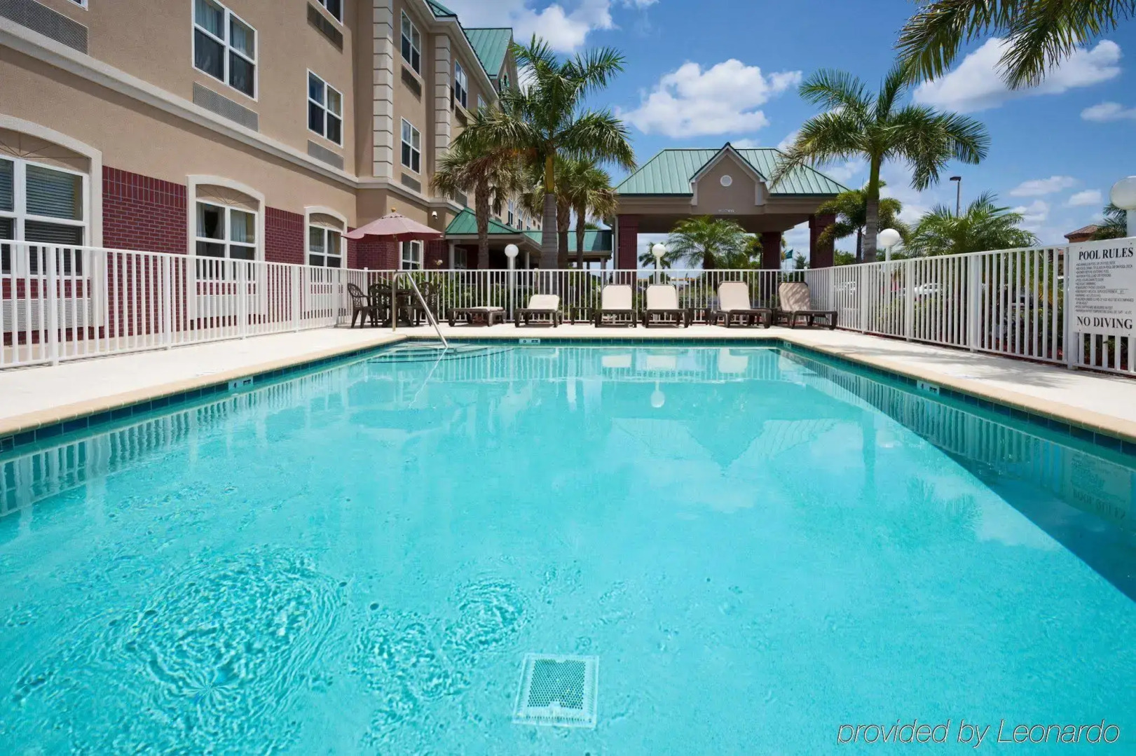 Country Inn & Suites by Radisson, Bradenton-Lakewood Ranch, FL
