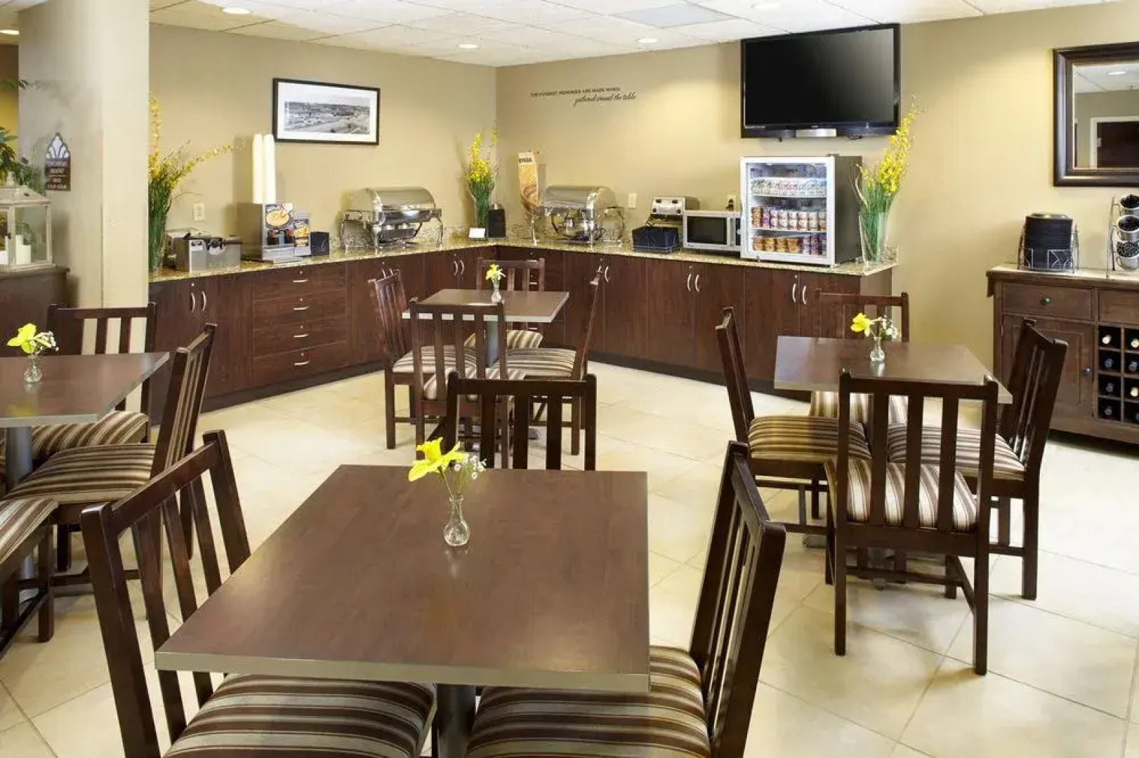 Microtel Inn and Suites by Wyndham Triadelphia