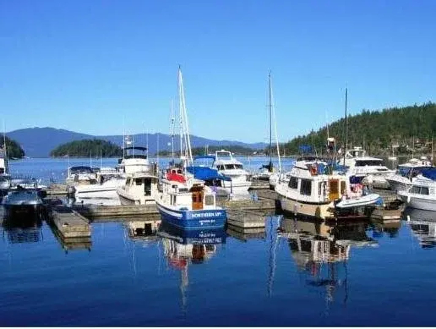 John Henry's Marina and Resort