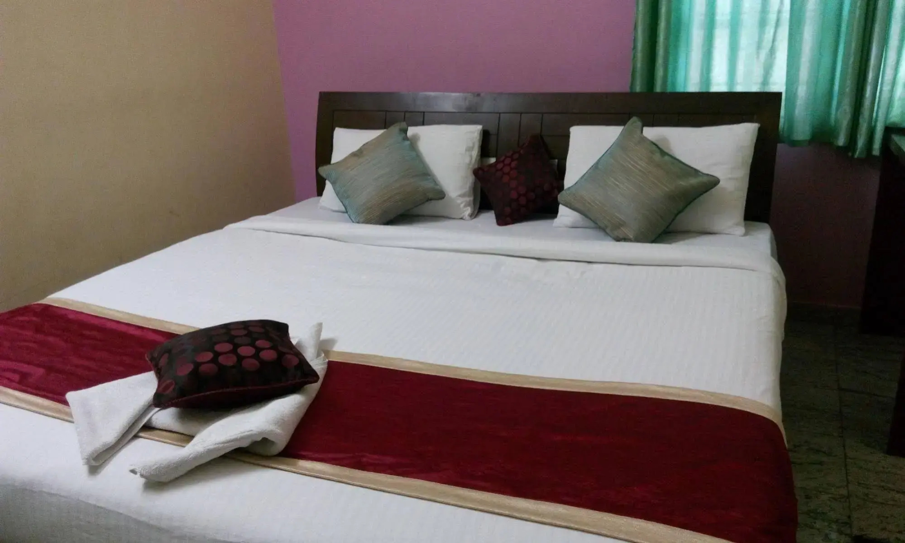 Rishon Suite