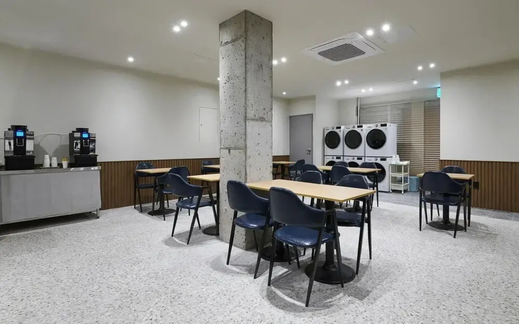 Seosan Lake Park Just Sleep Hotel