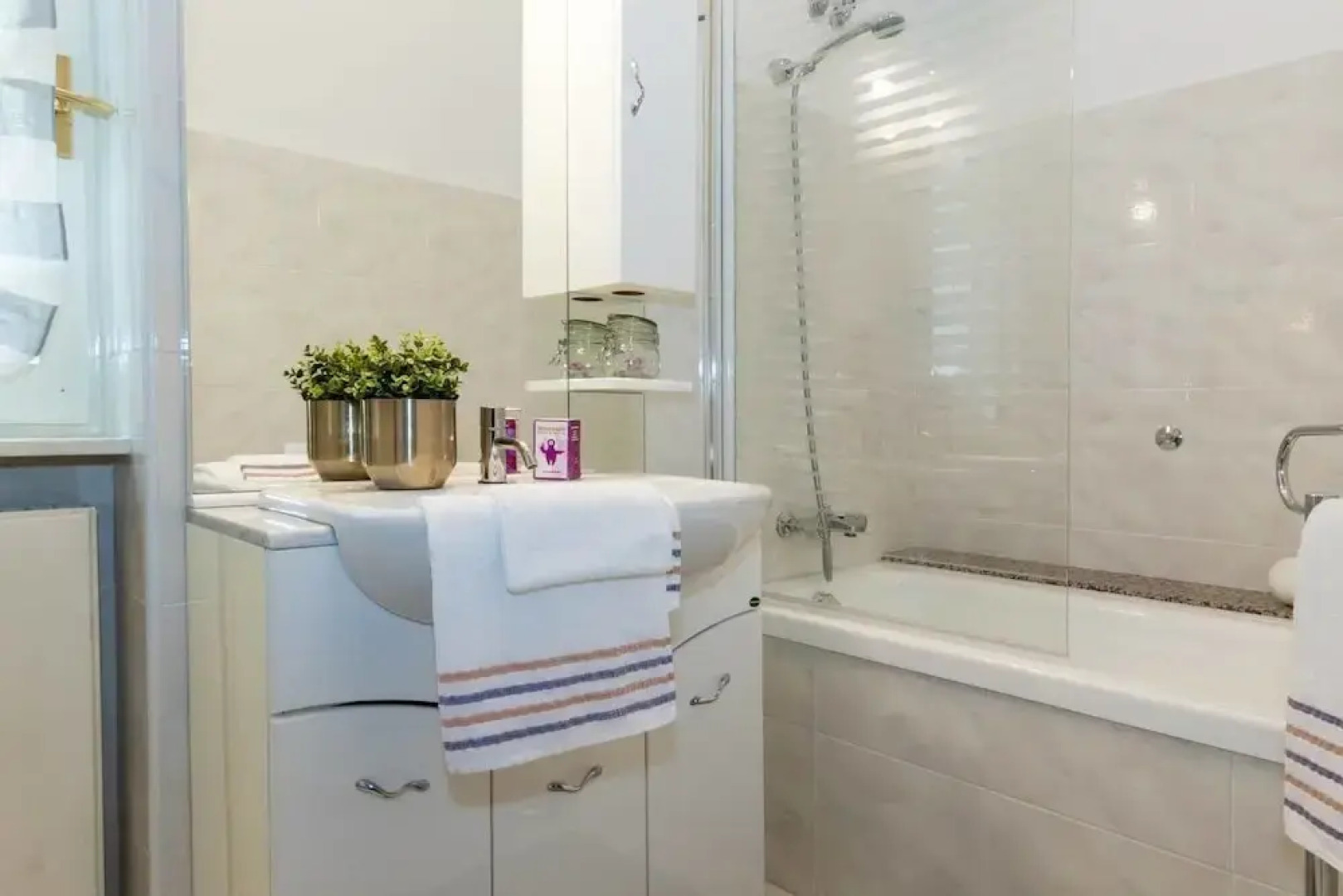 ALTIDO Blevio Secret Garden