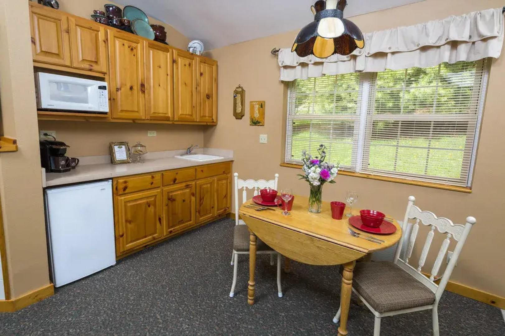 Hawk Valley Retreat and Cottages