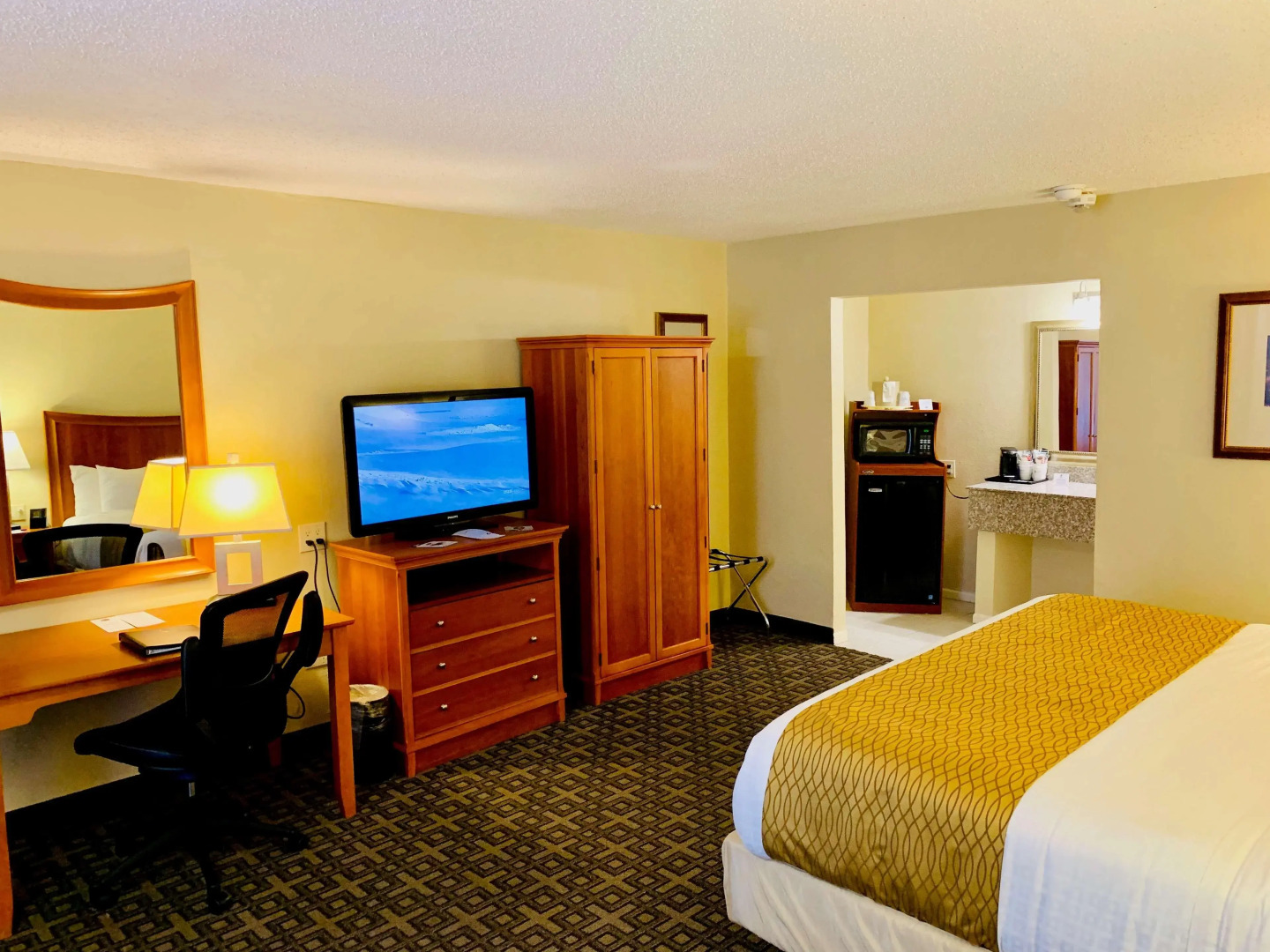 Best Western Swiss Clock Inn