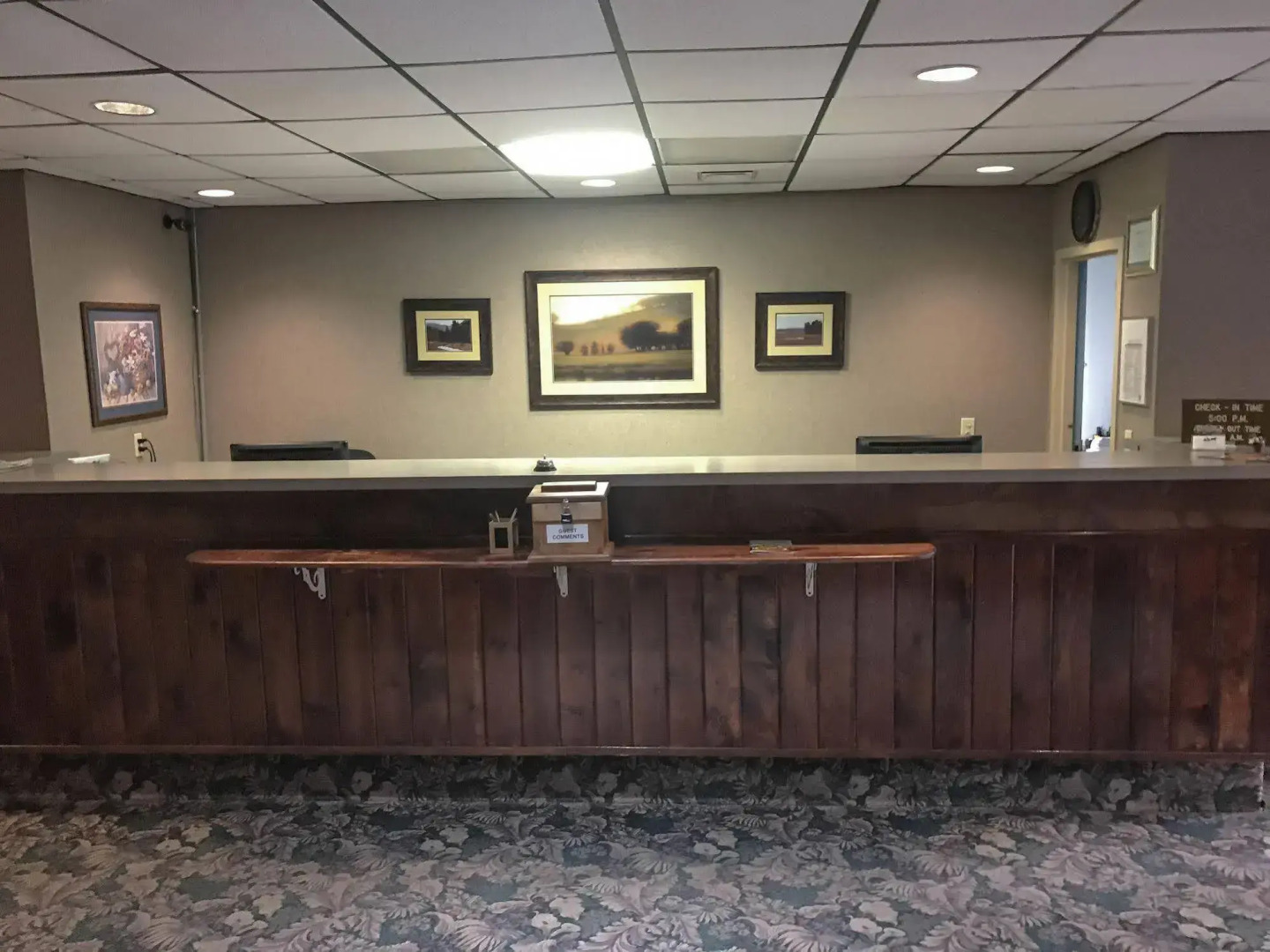 Carriage House Country Club