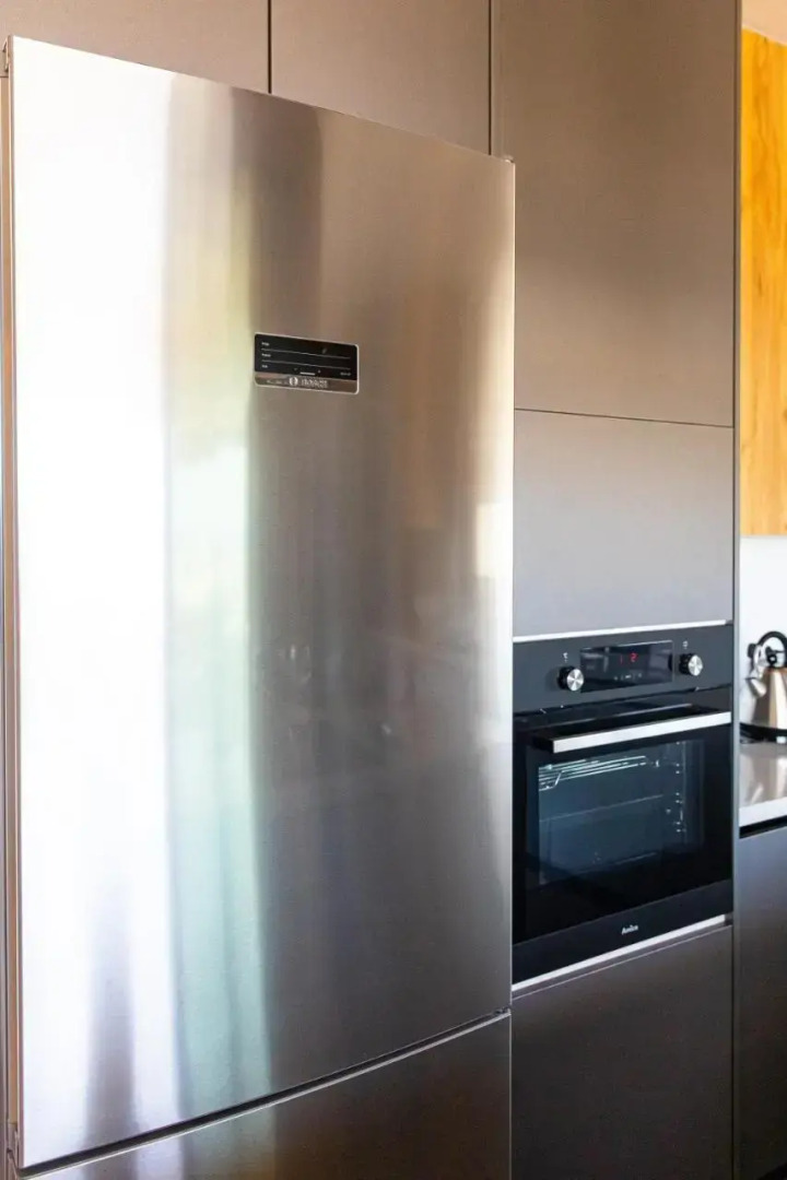 Eagles Nest- 2BR stylish, free park, Netflix