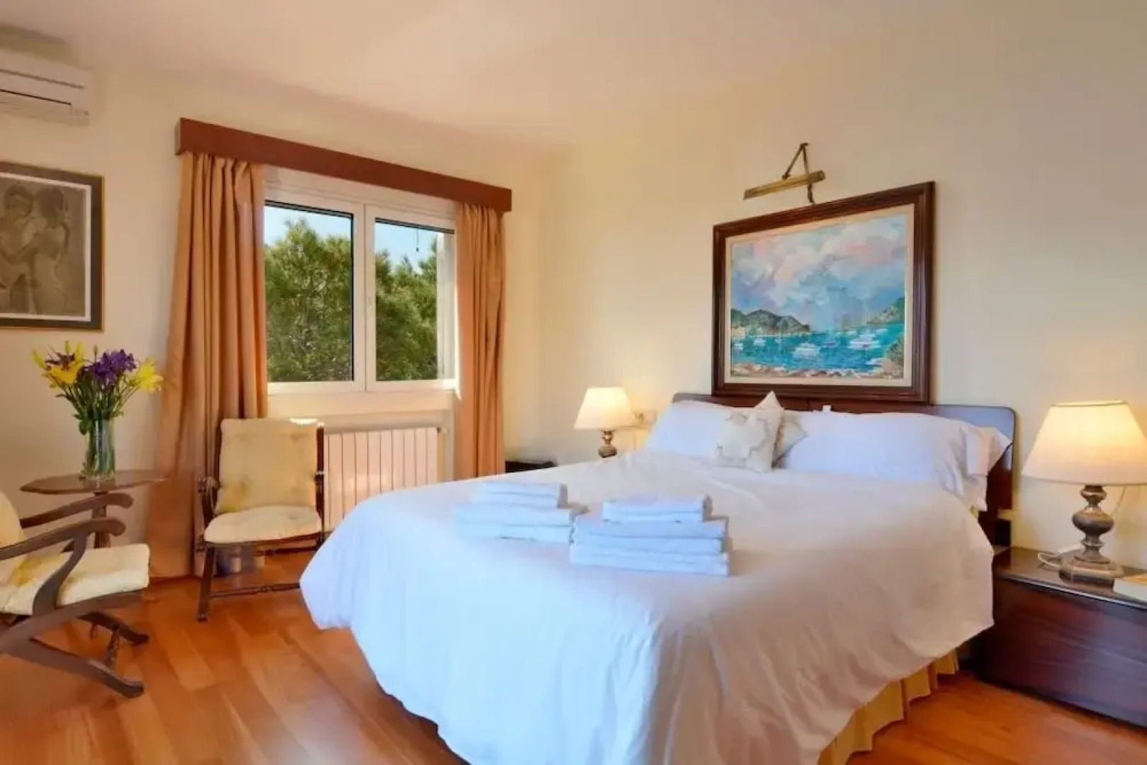 Villa with incredible sea views and pool