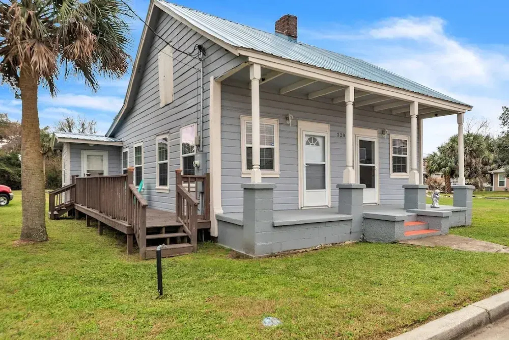 Charming Coastal Retreat In Bay St Louis 3 Bedroom Home