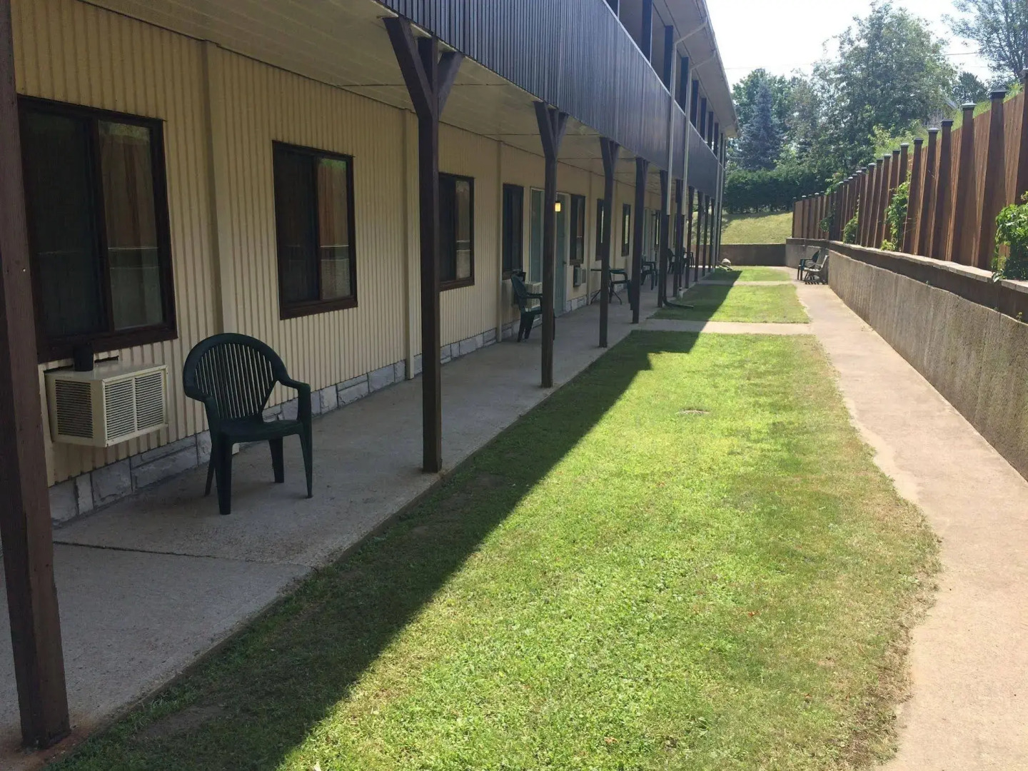 Shemron Suites Hotel