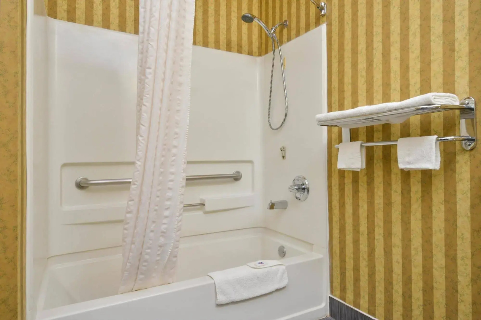 Motel 6 North Richland Hills, TX - NE Fort Worth