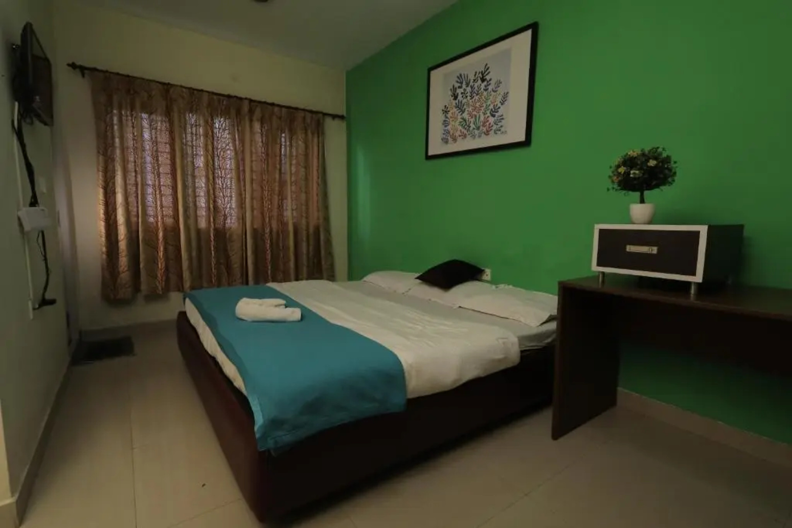 Nilgiris Inn By Lexstays Kotagiri, Ooty