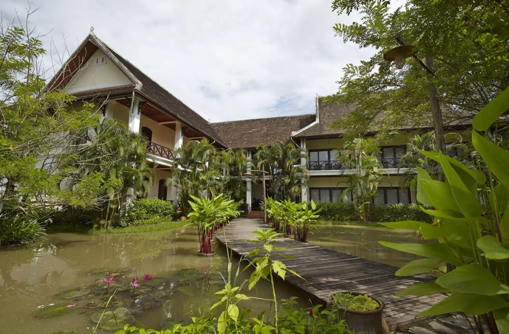 Santi Resort & Spa