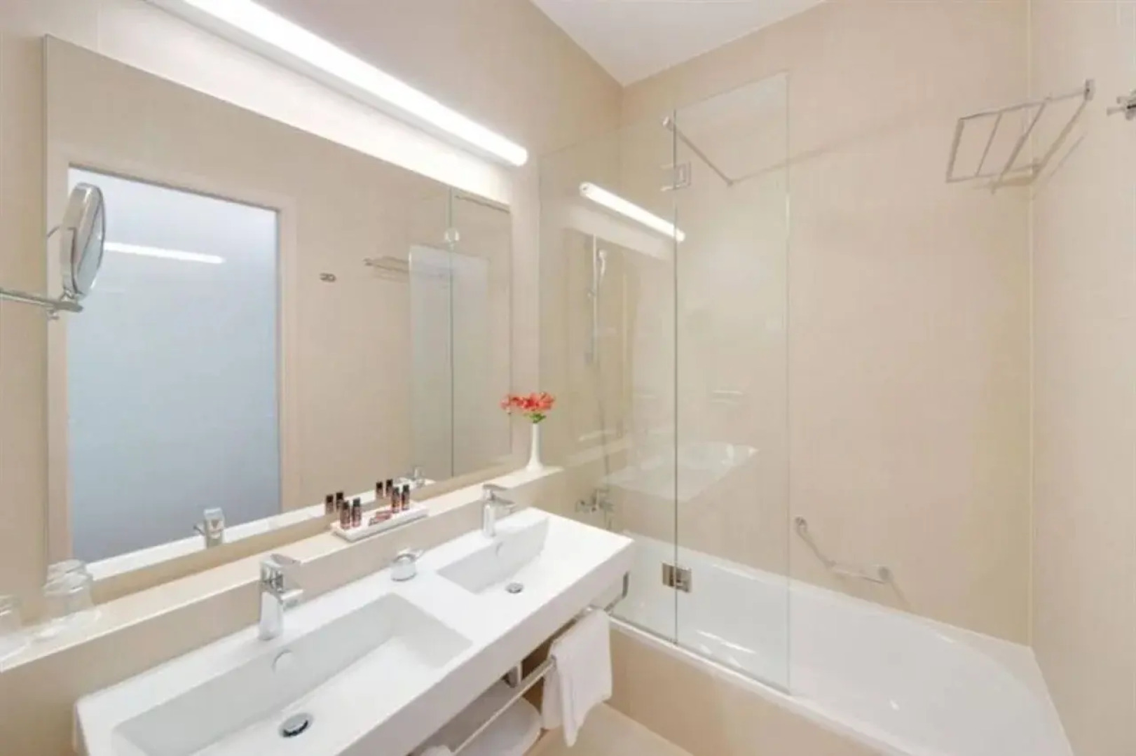 Valamar Collection Isabella Island Resort-Isabella V-Level Miramare