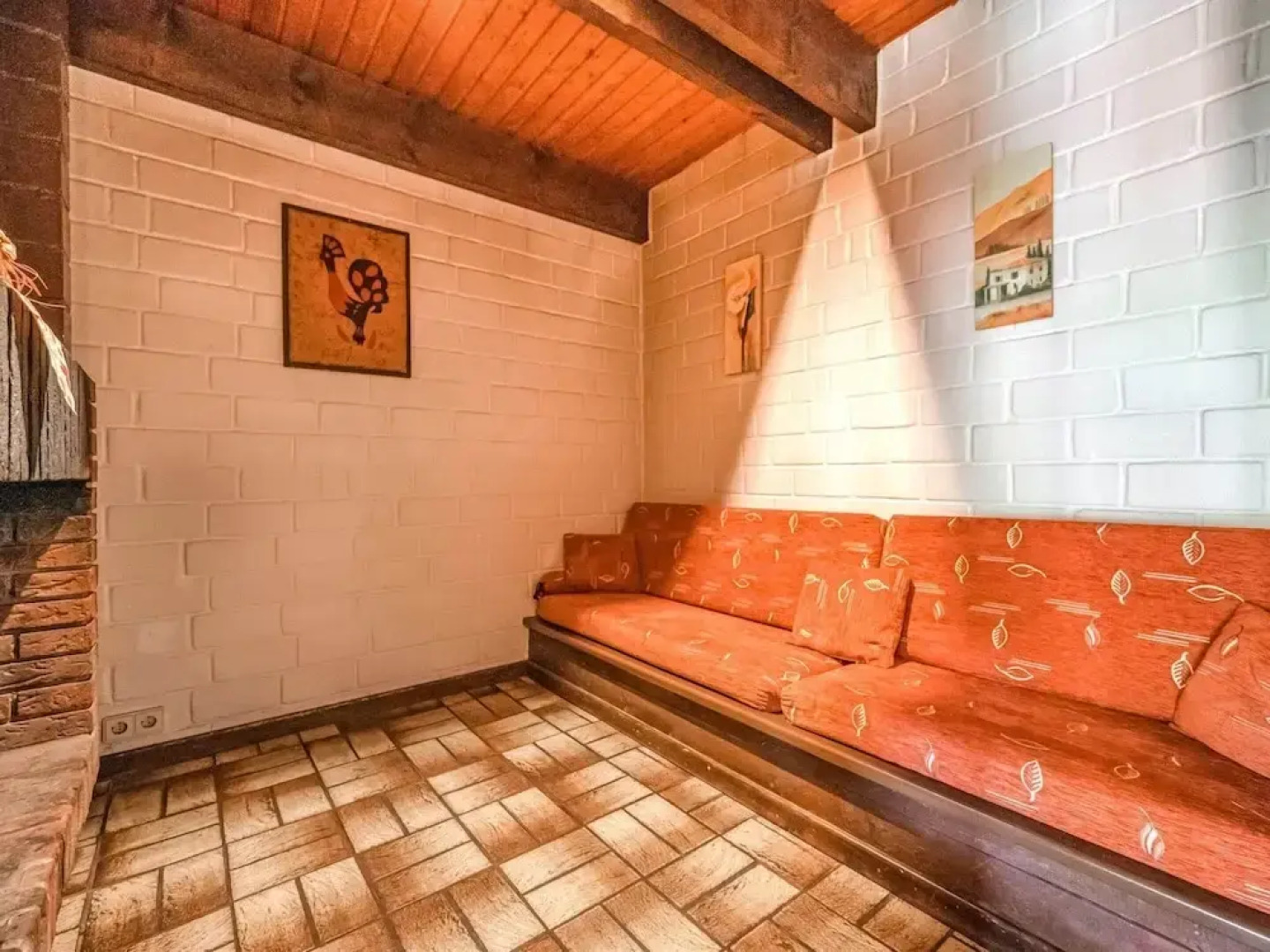 Spacious Apartment With Private Terrace