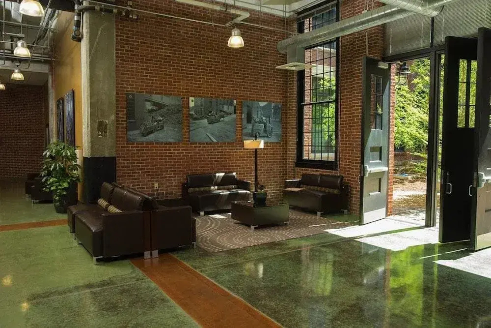 Global Luxury Suites at the Mill