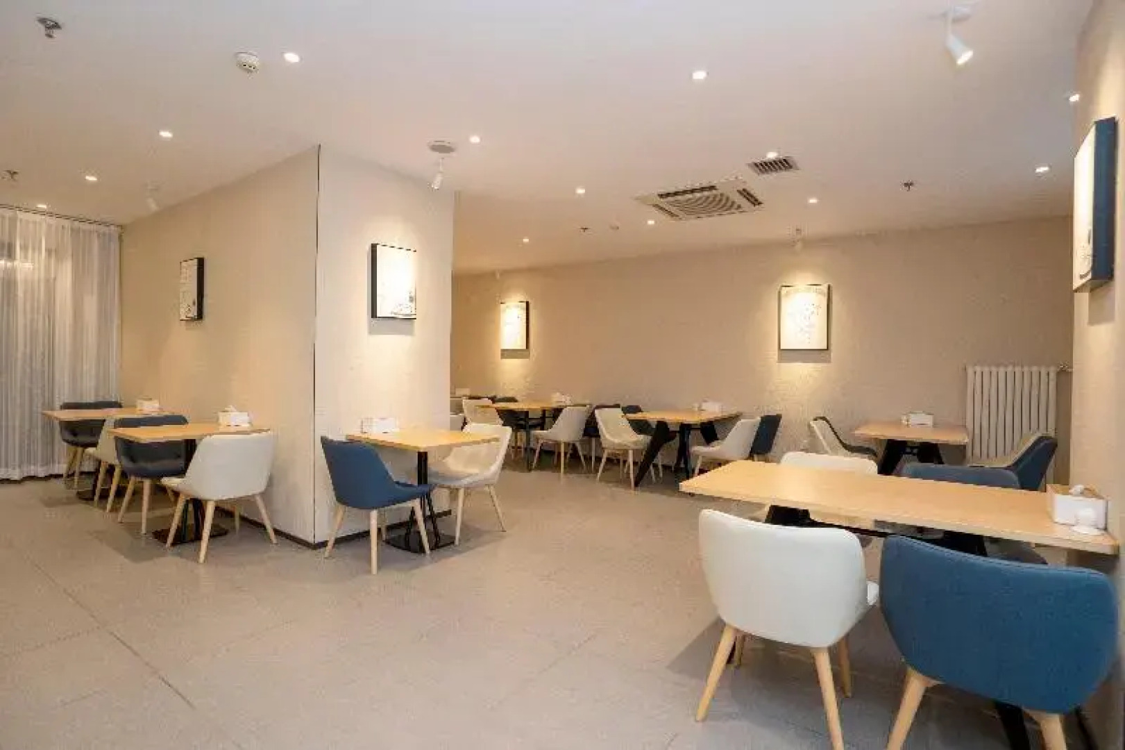 Hanting Hotel (Shangluo Shidai Huacheng)