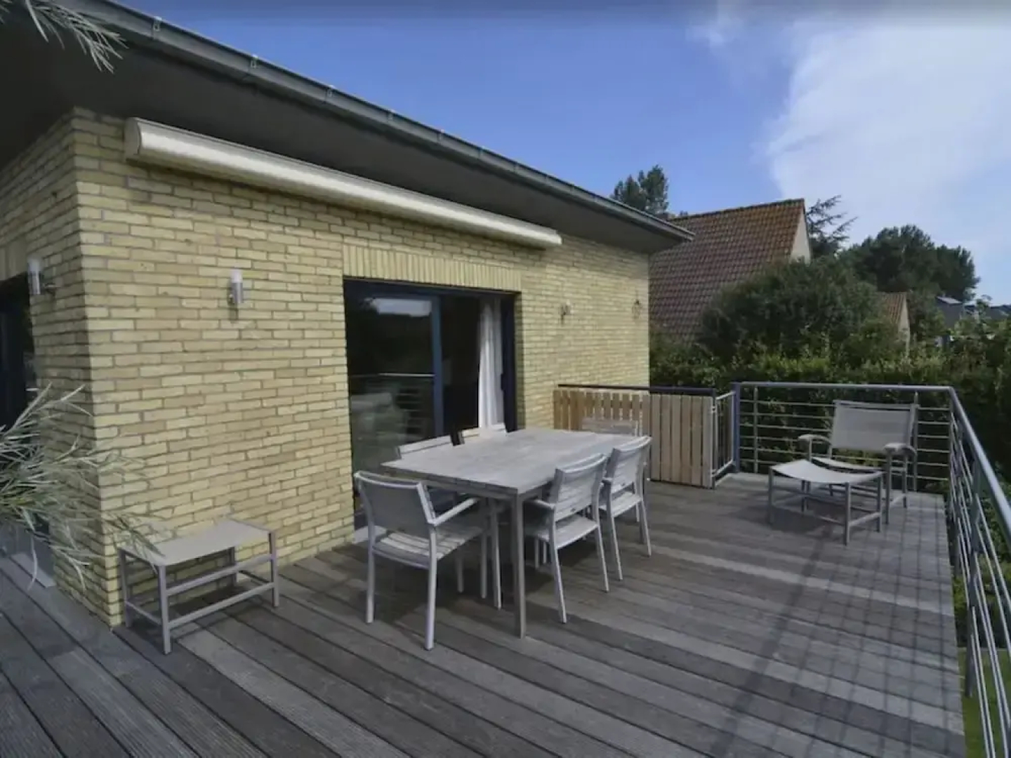 Villa in Oostduinkerke Near Dunes