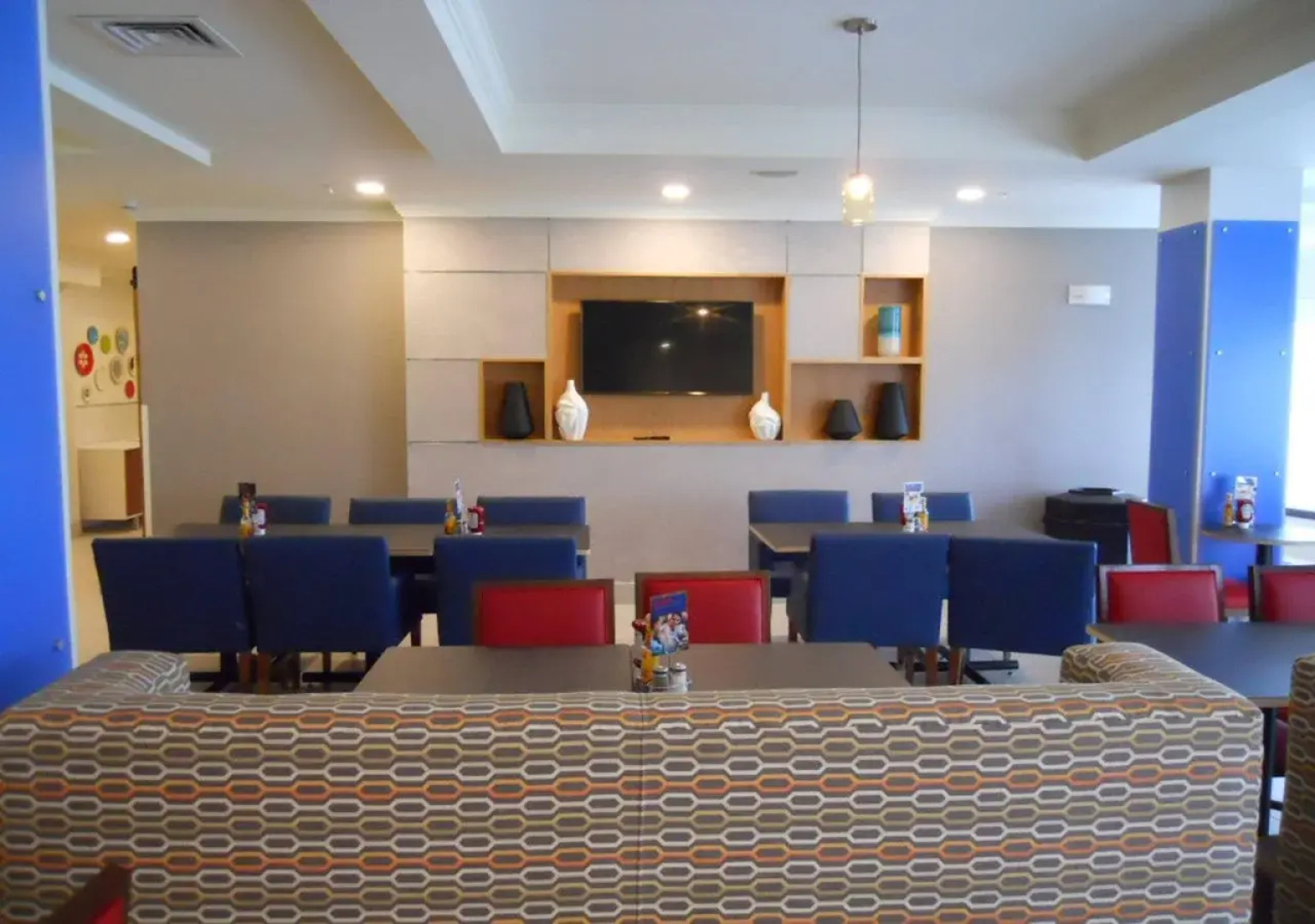 Holiday Inn Express & Suites Bethlehem Arpt-Allentown Area