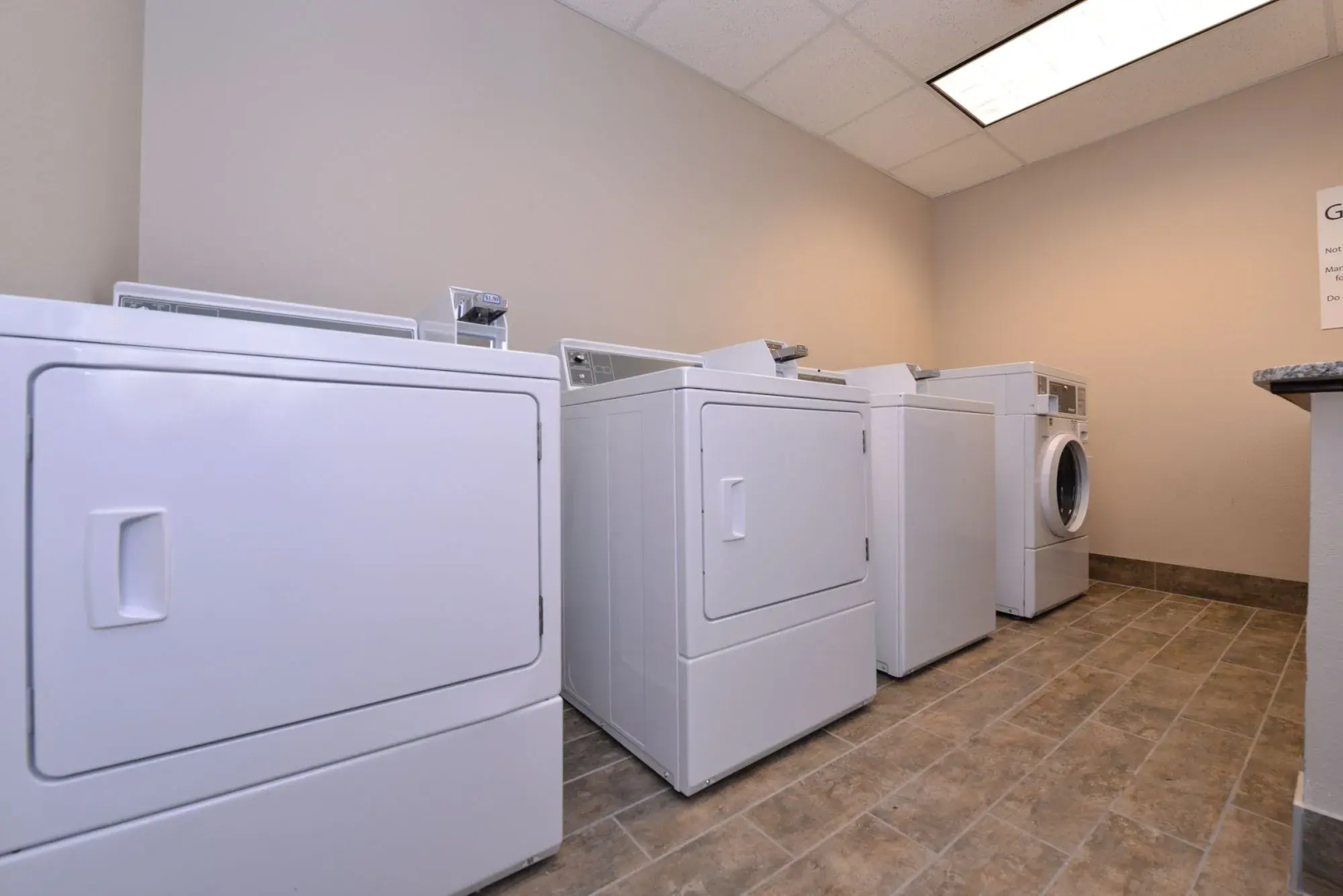 Holiday Inn Express & Suites Williams by IHG