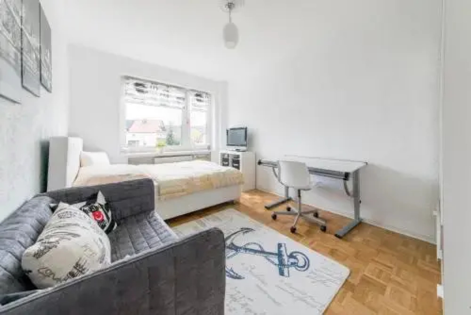 4 Private Rooms, 7 Persons (6433)