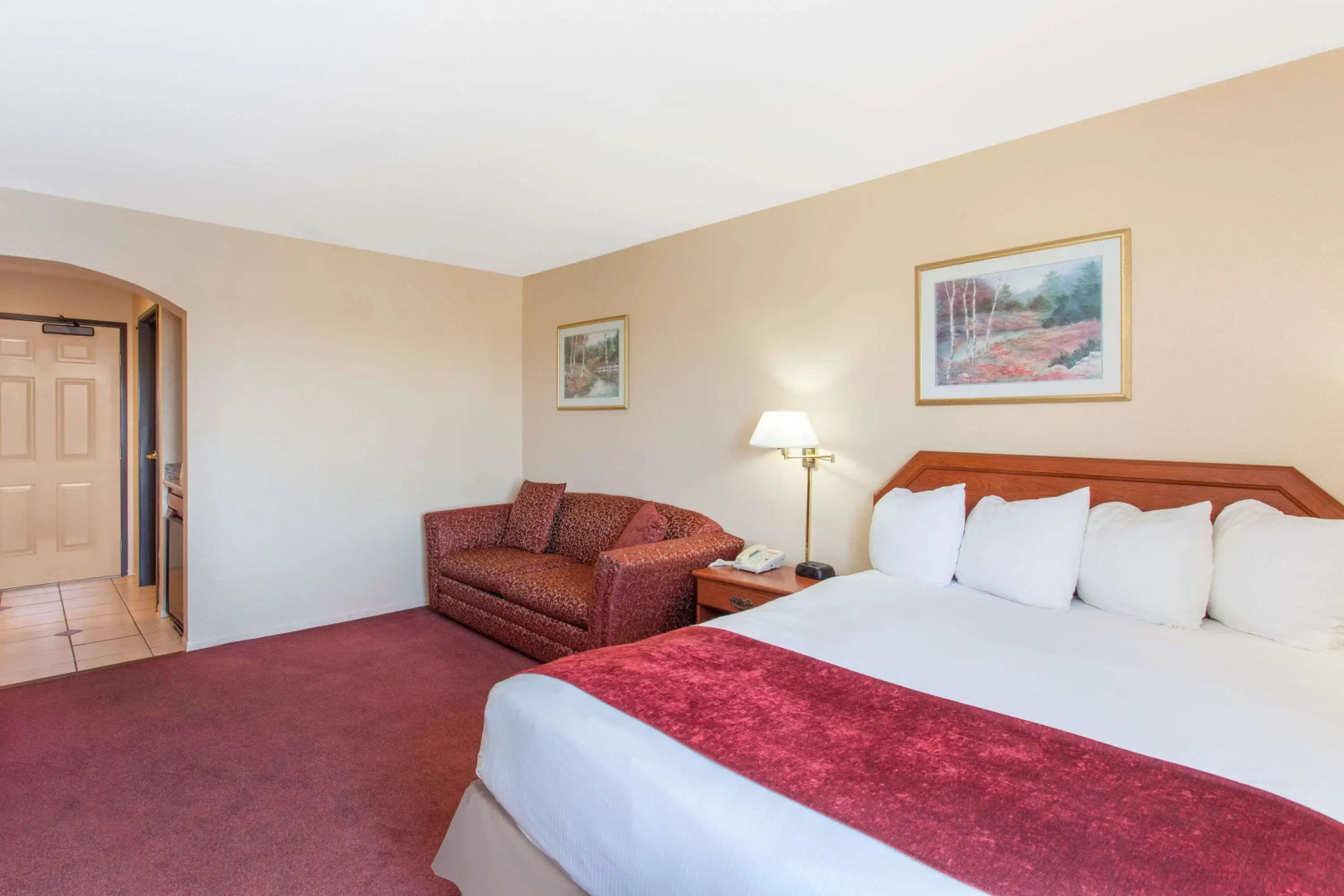 Ramada by Wyndham Fresno Northwest