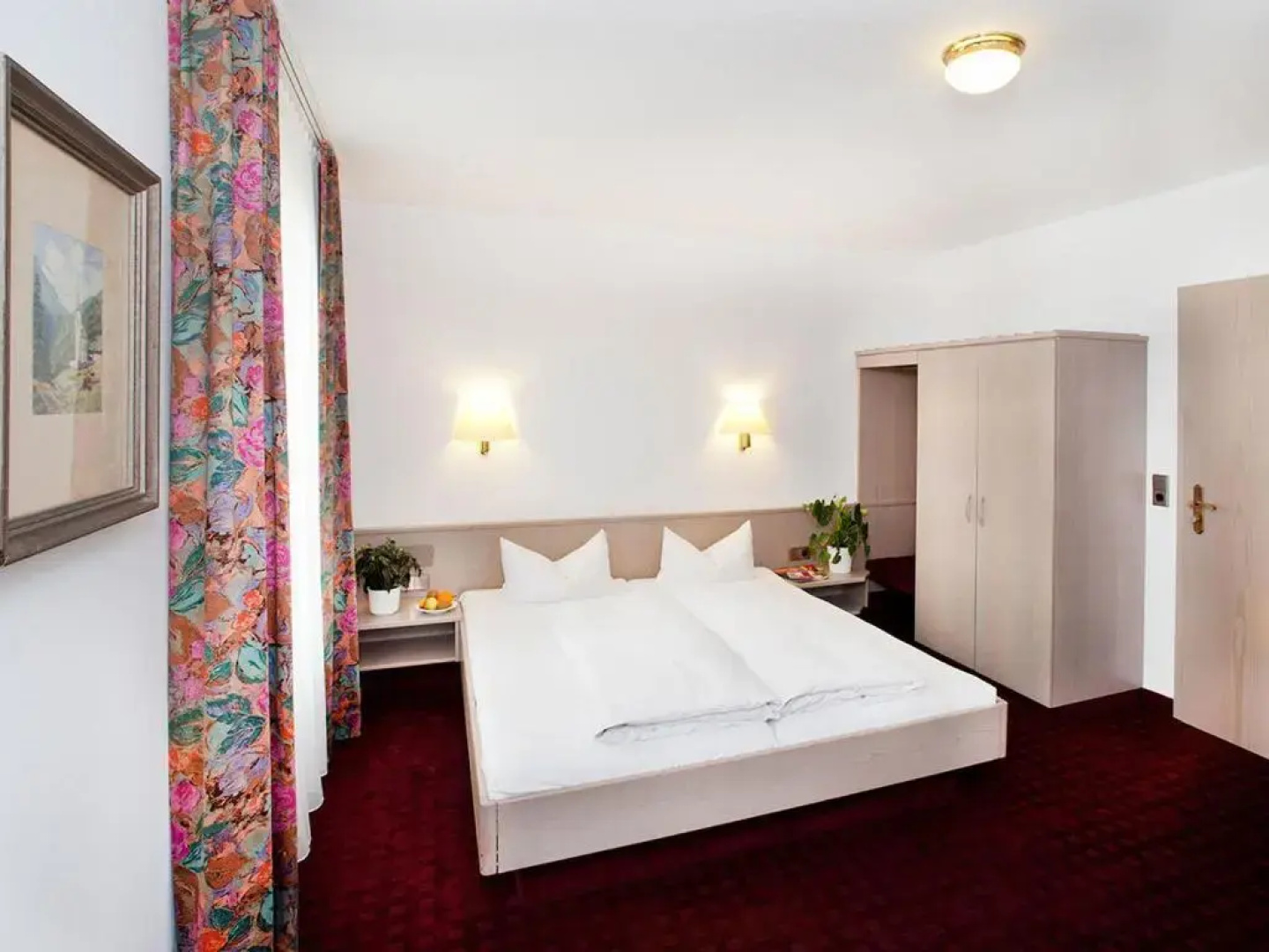 Hotel und Gästehaus Kreuz