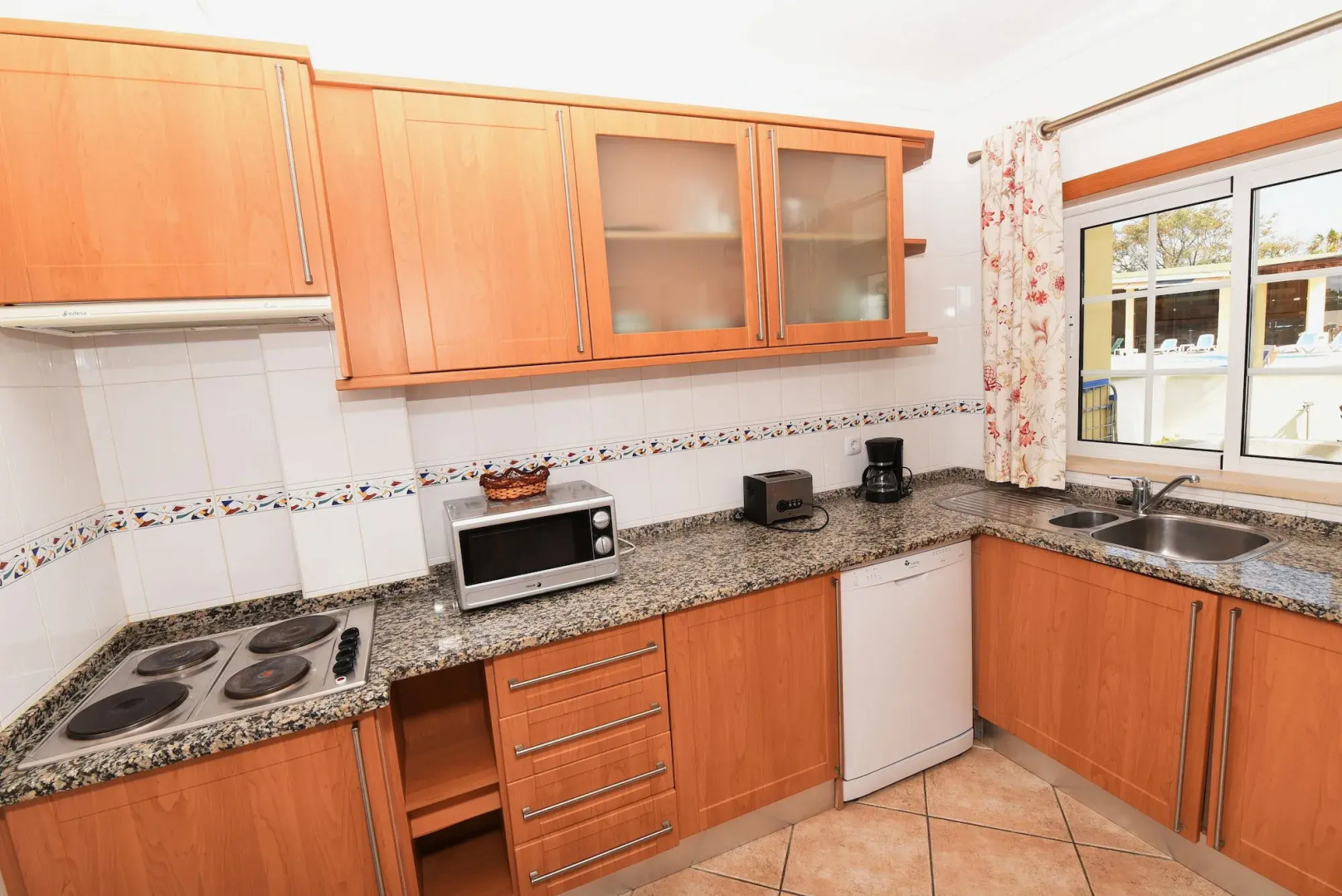 Praia da Lota Resort - Hotel & Apartments