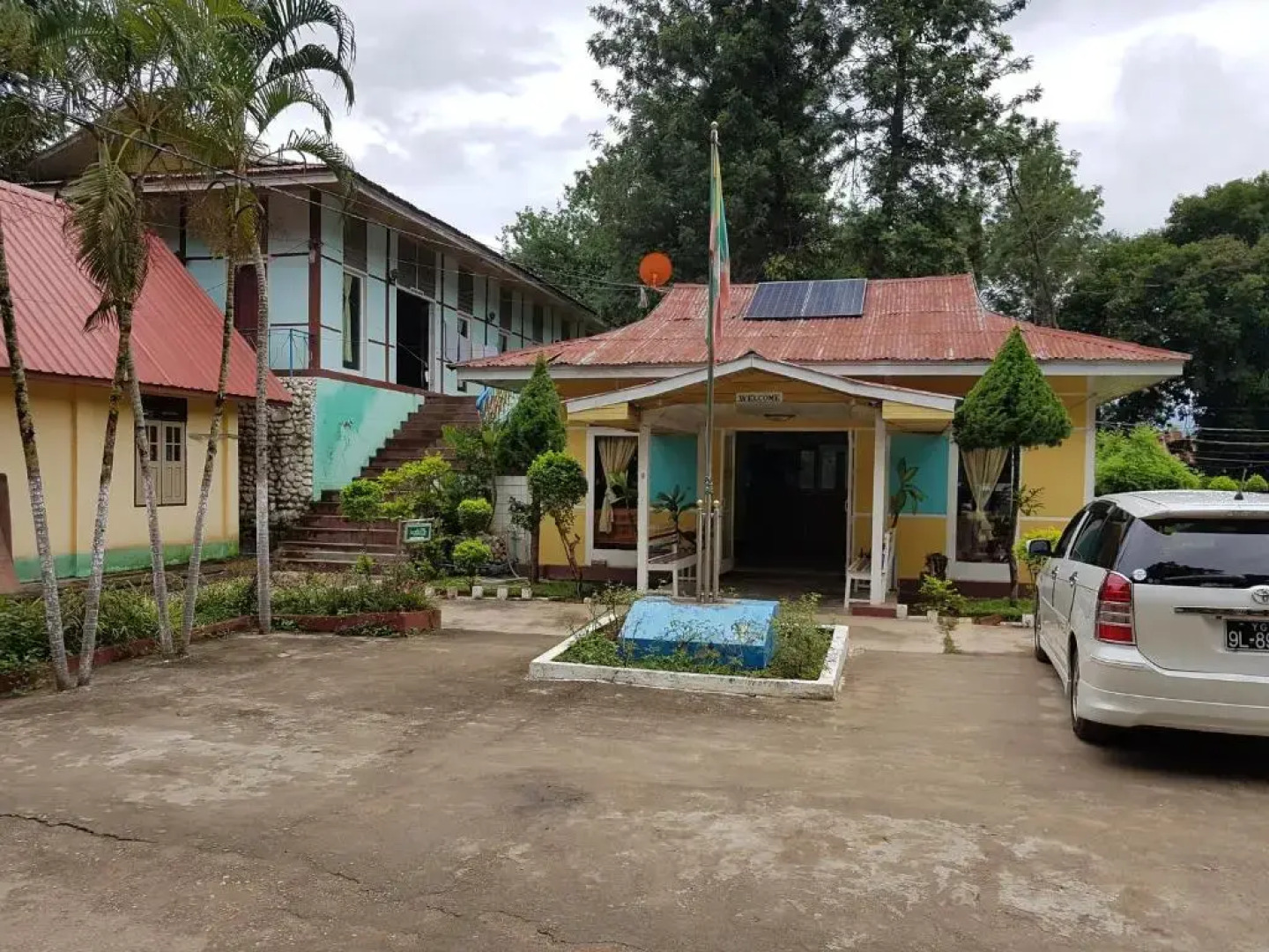 Kyaing Tong Paradise Hotel