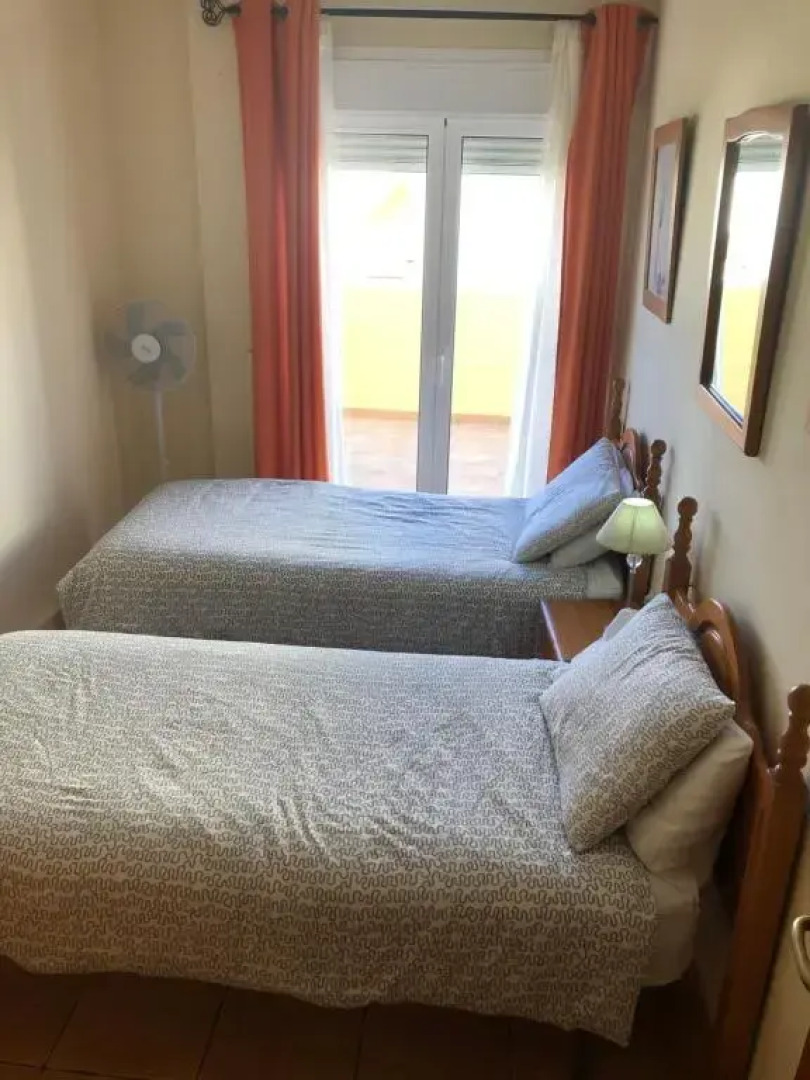 39 El Sultan, Calle el Roque