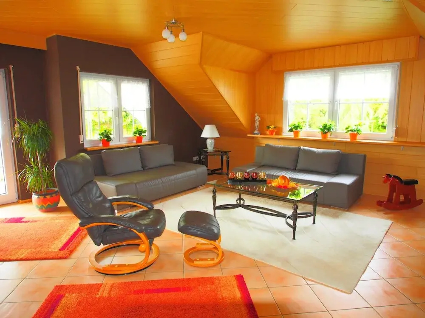 Eifelferien - Gaestezimmer, Ferienwohnungen - Haus Eden