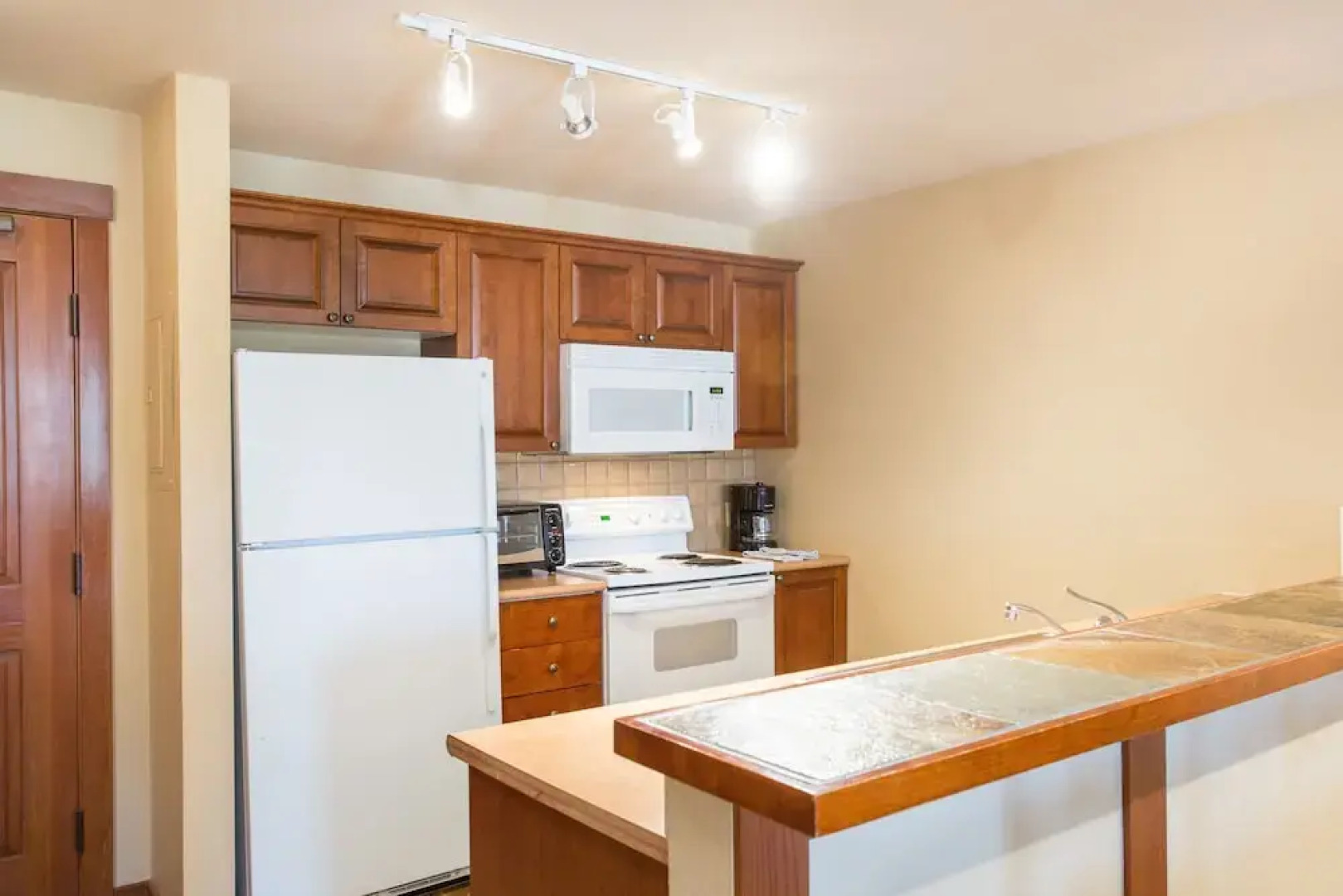 3412 - One Bedroom + Den Standard Powderhorn Lodge 1 Condo by RedAwning