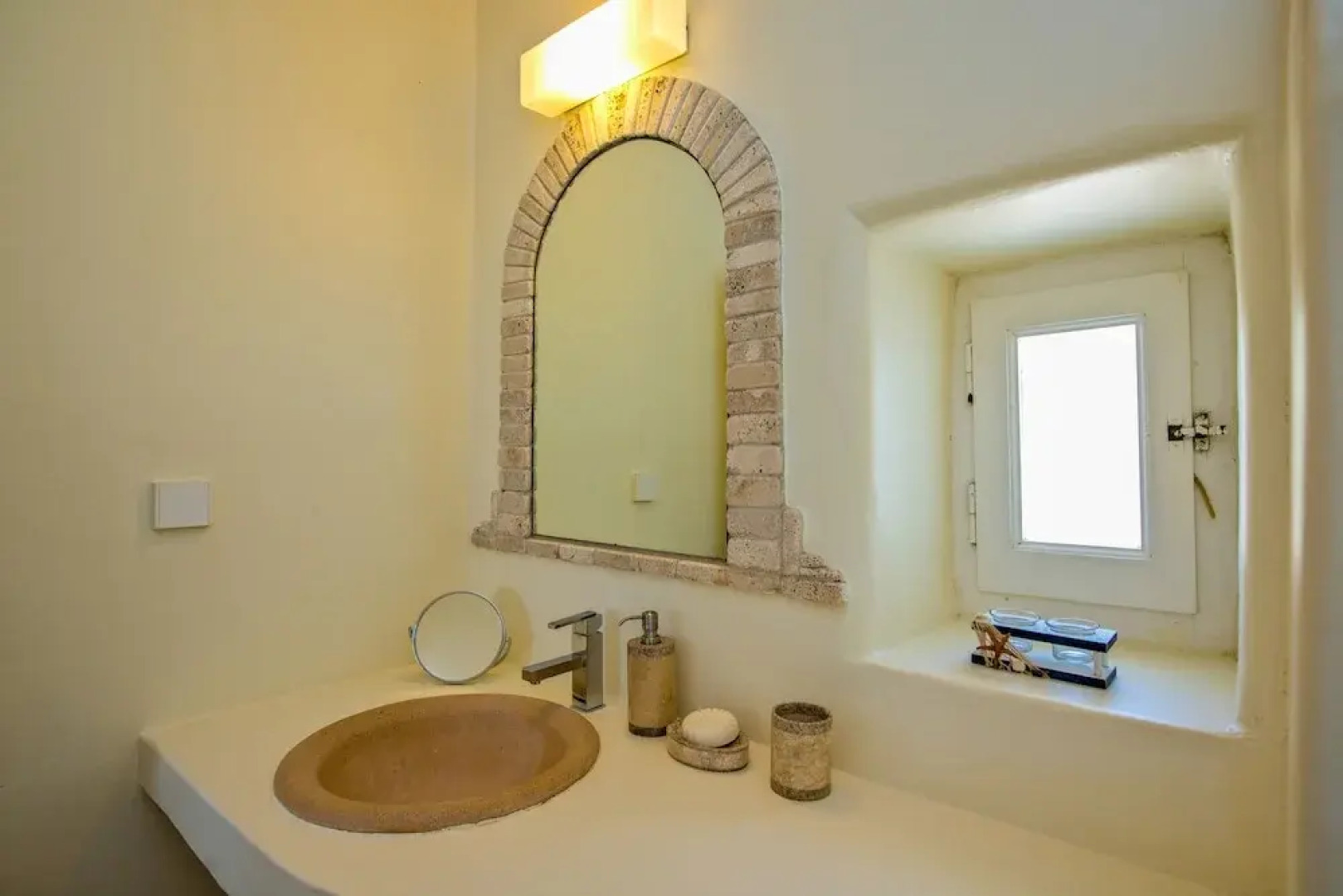 Newly-Built Private Luxury Villa