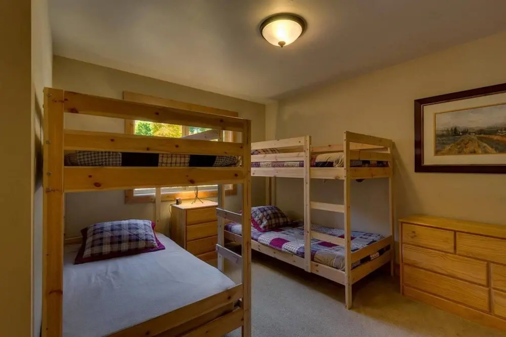 Shaquinaw by Lake Tahoe Accommodations