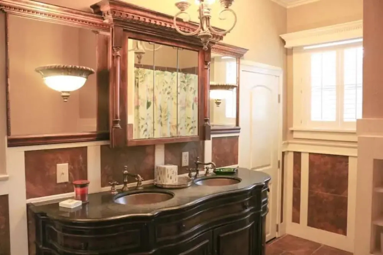 Opus House Bed and Breakfast