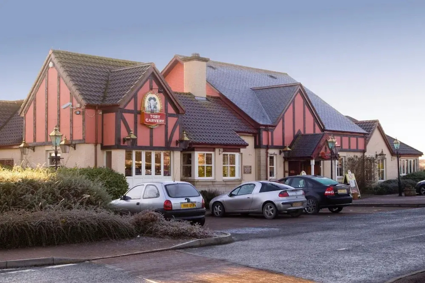 Premier Inn Livingston - M8 Jct3