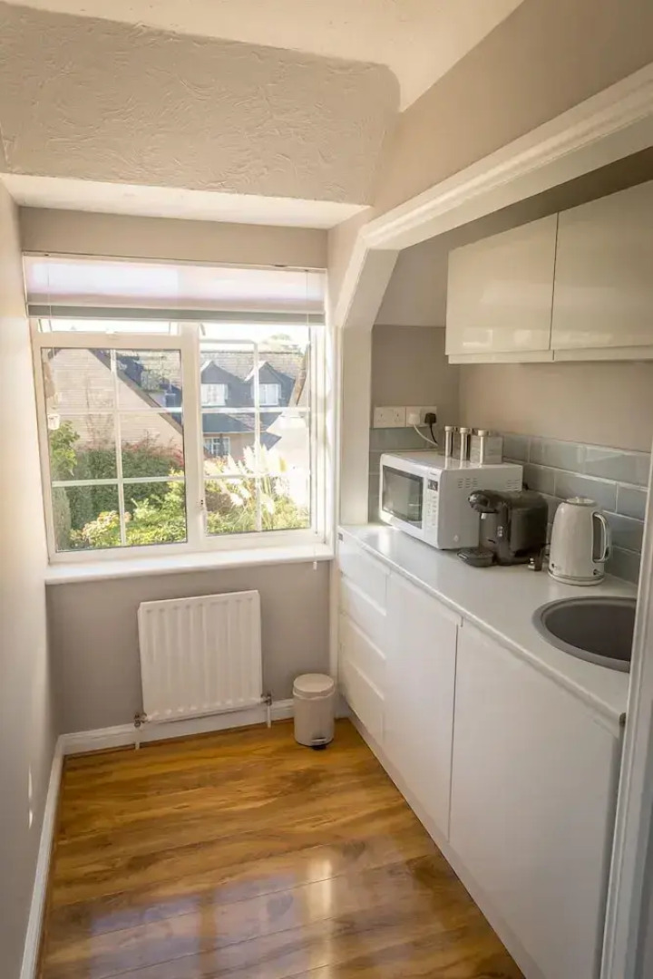 Cricketfield House - Guest House