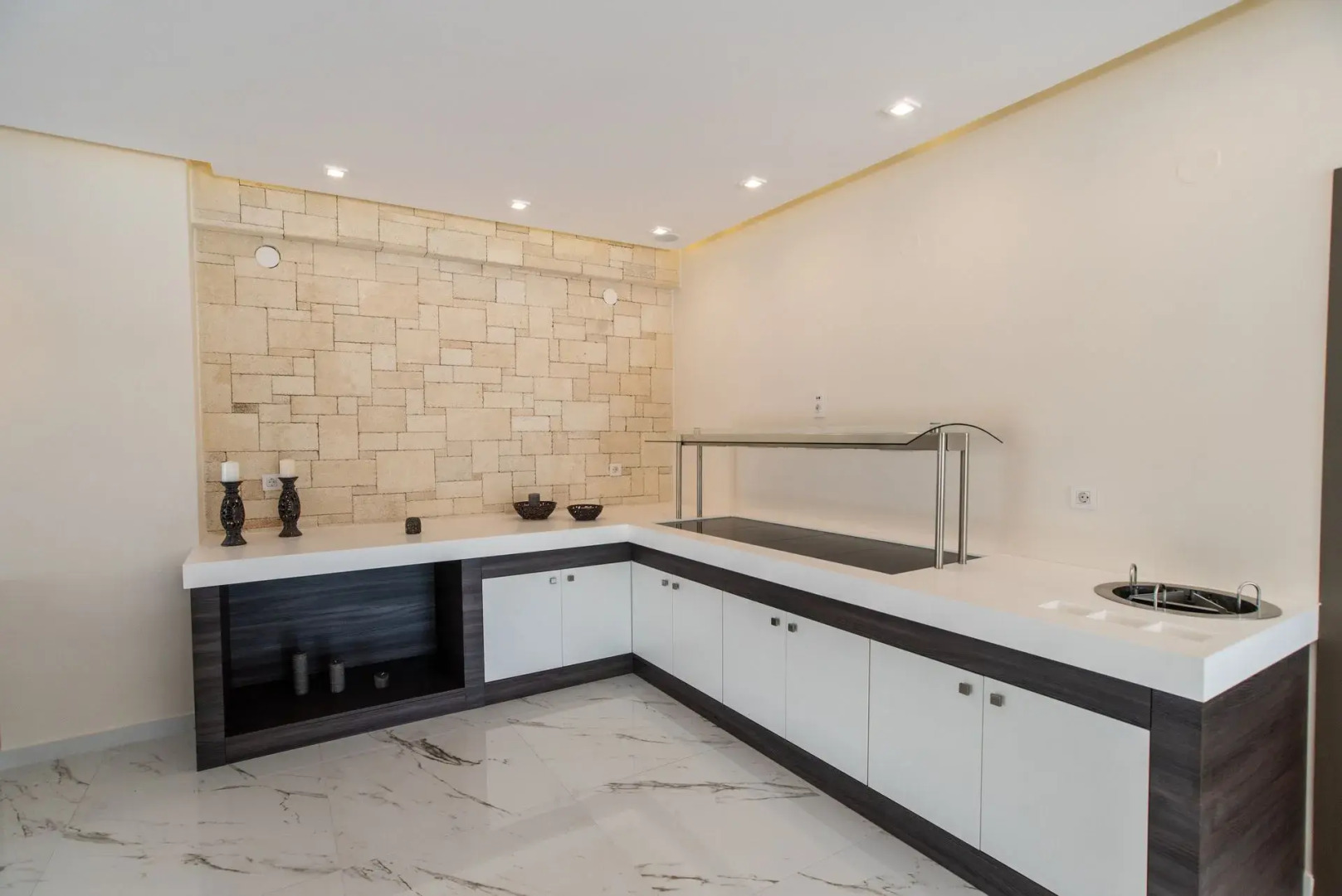 Lagaria II Apartments